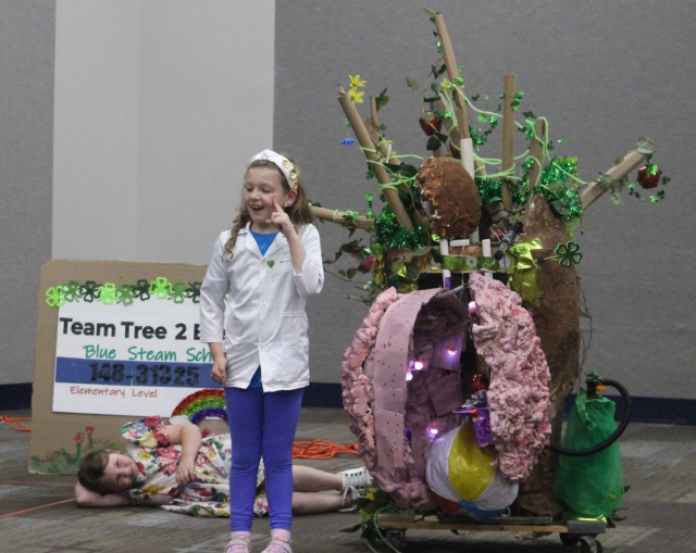 A Wisconsin Destination Imagination team presenting their Challenge solution